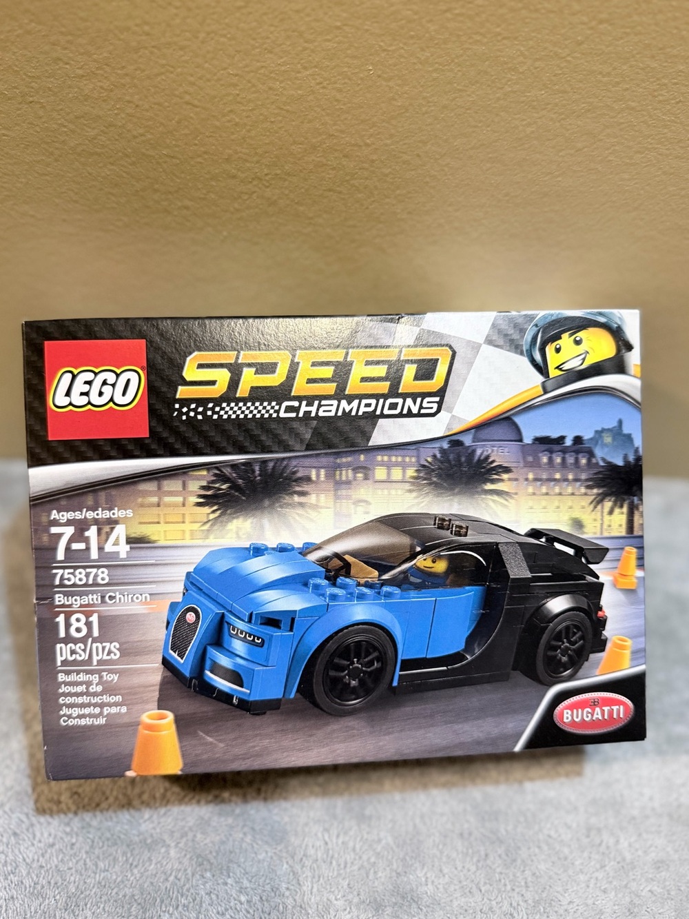 Lego Speed Champions Bugatti Chiron Blue and Black Building Set